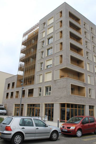 Inauguration d'un programme immobilier a Rouen dans une case commerciale